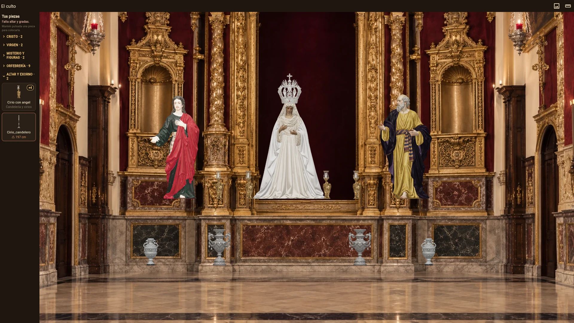 Captura del juego. El altar, pieza a pieza: Eliges y colocas cada pieza del altar de cultos, y el montaje se guarda con tu partida.